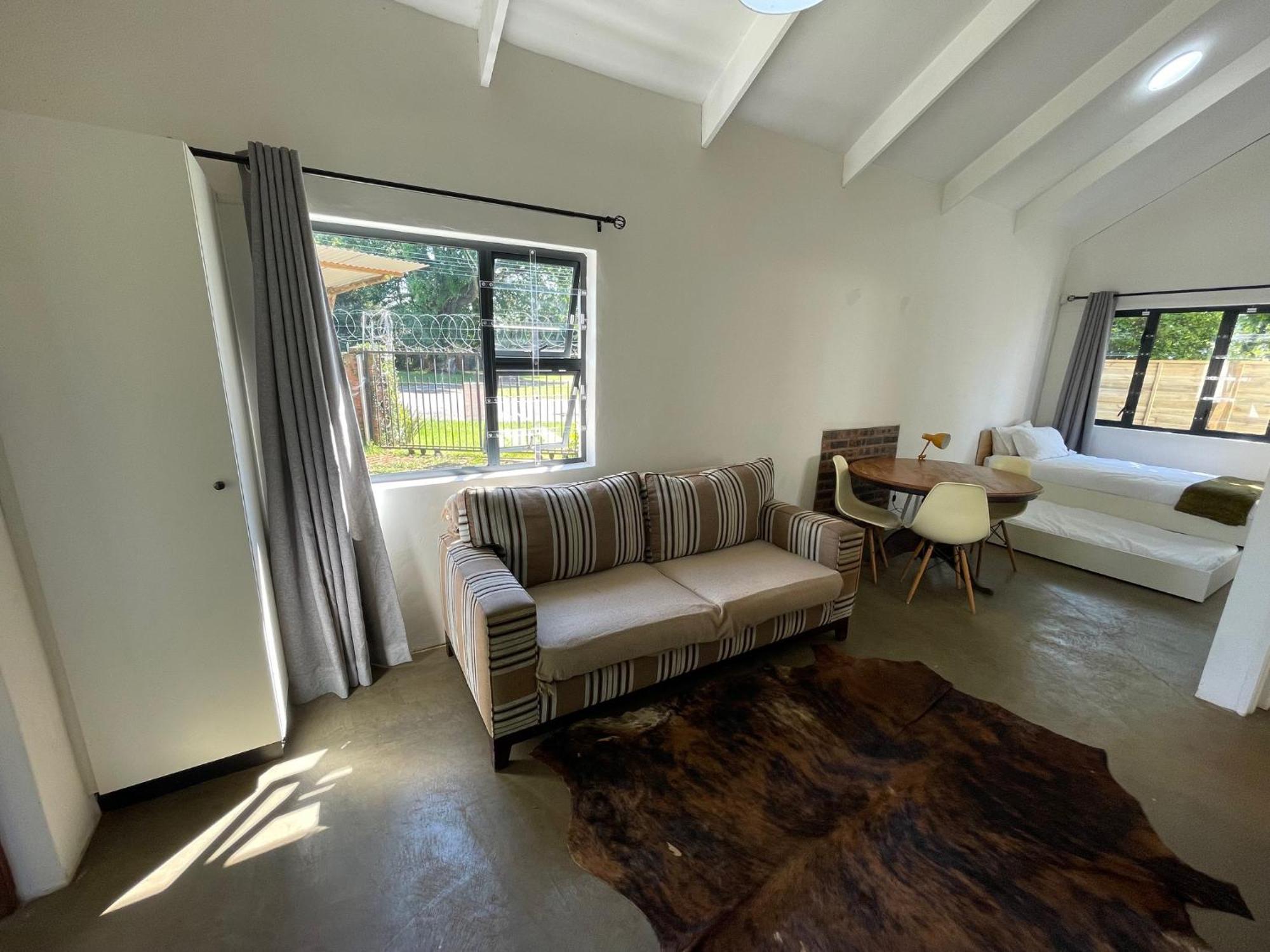 The Stables, Garden In * Howick